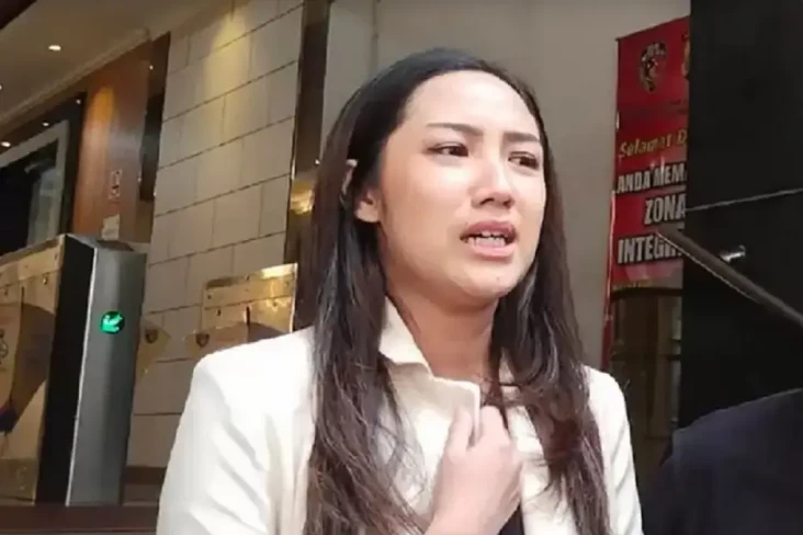 Tamara Tyasmara Jalani...
