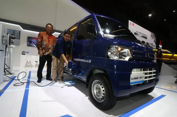 Mitsubishi L100 EV Resmi...