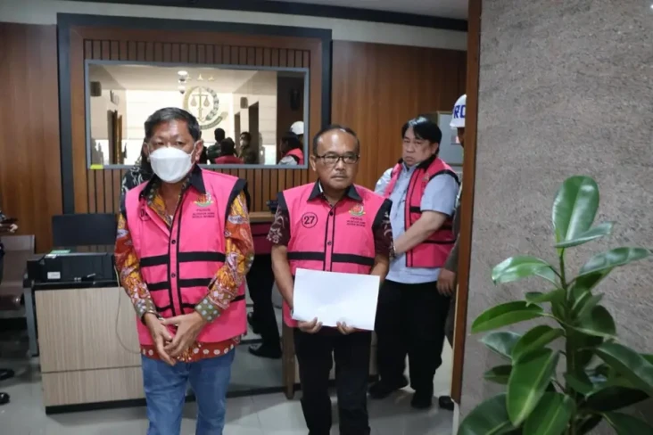 Kejagung Tetapkan 5...