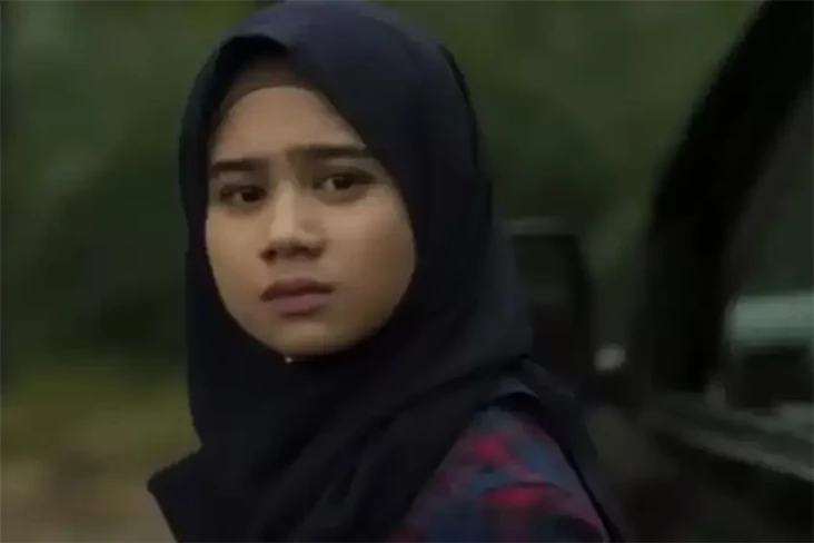 10 Film Indonesia dengan...