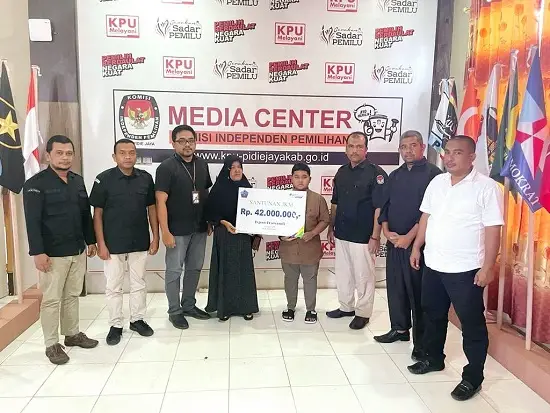 Petugas Pemilu Meninggal...