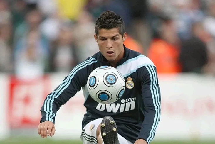 Cristiano Ronaldo Bukan...