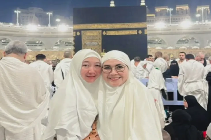 Foto-Foto Umi Kalsum...
