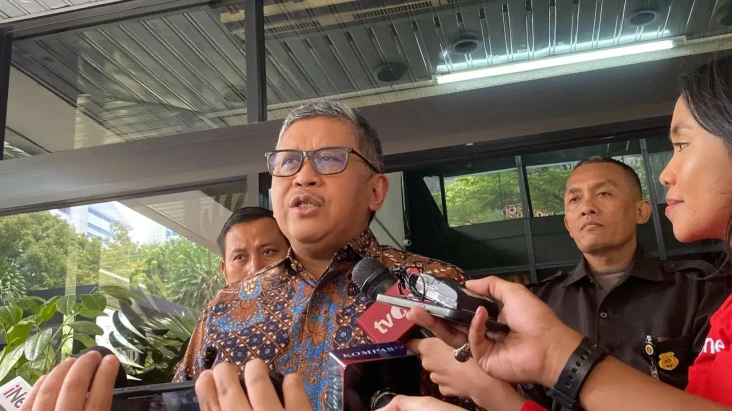 Jokowi Bertemu Surya...