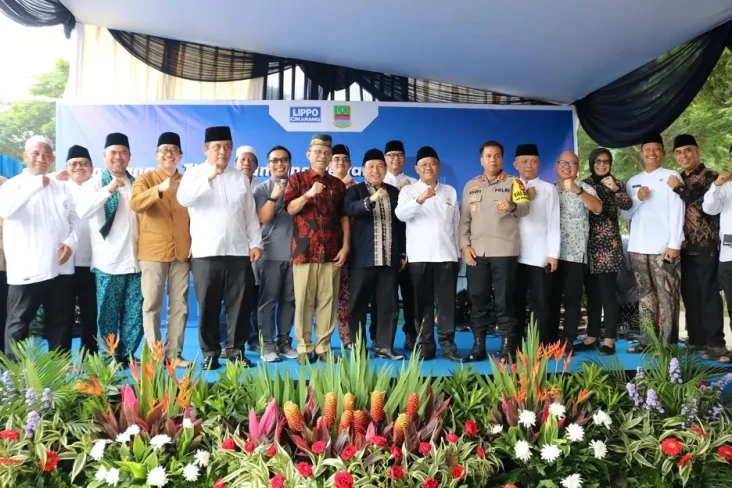 Lippo Cikarang Memulai...