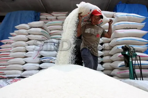 Harga Beras Melonjak,...
