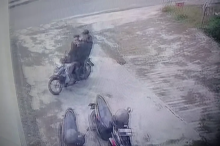 Dalam Hitungan Detik,...