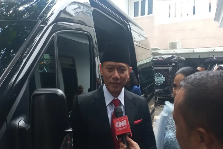 Berangkat ke Istana...