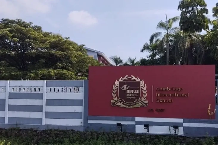 Binus School Serpong:...
