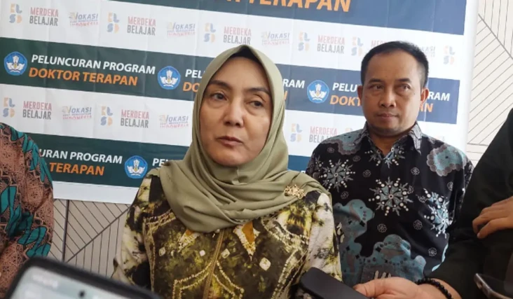 Kemendikbudristek Luncurkan...