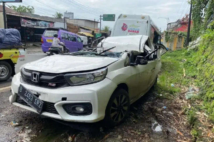 Sepasang Kekasih Tewas...