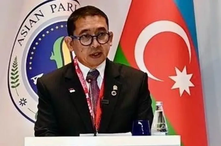 Fadli Zon Serukan Parlemen...