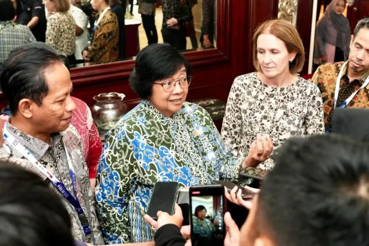 Menteri LHK Tegaskan...
