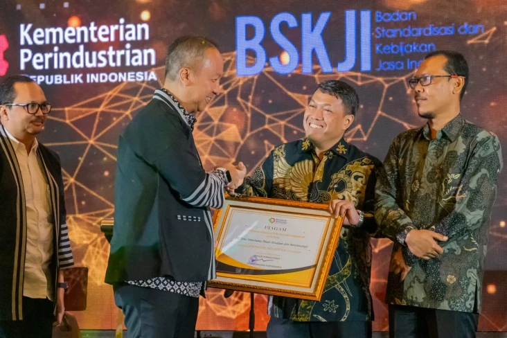 AQUA Banyuwangi dan...