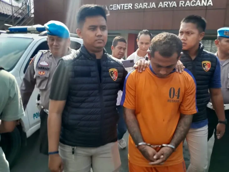 Pria Karawang Tewas...