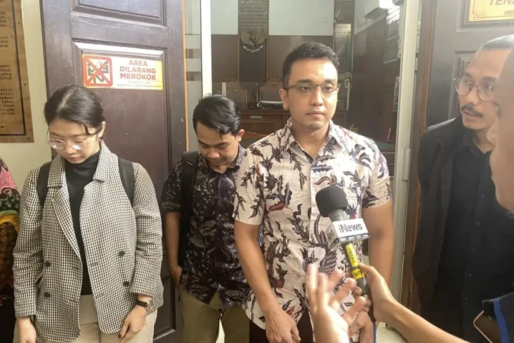 Praperadilan, Aiman...