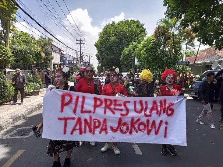 Demo di Kantor Bawaslu...