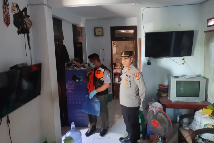 Maling Bobol Rumah Petani...