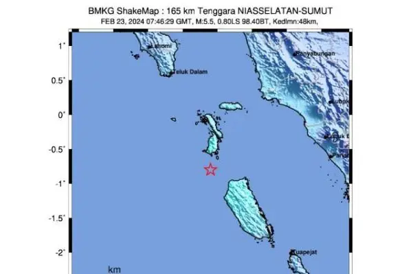 Gempa M5,6 Guncang Nias...