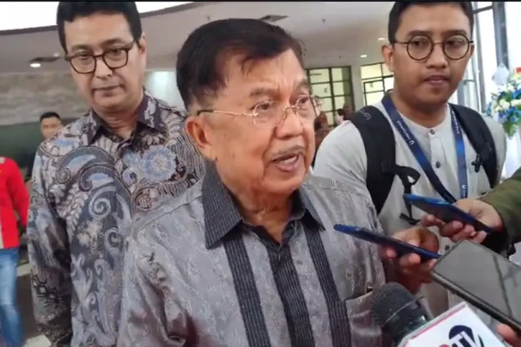 Tanggapi Wacana Hak...