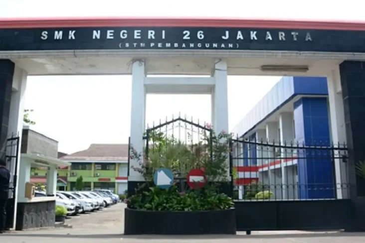 8 SMK Terbaik di DKI...