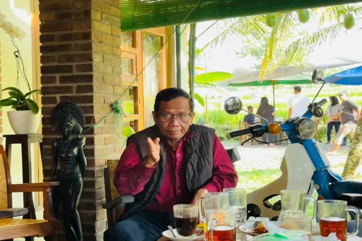 Hak Angket DPR Soal...