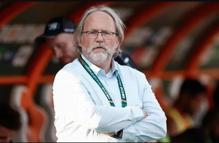Resmi, Tom Saintfiet...
