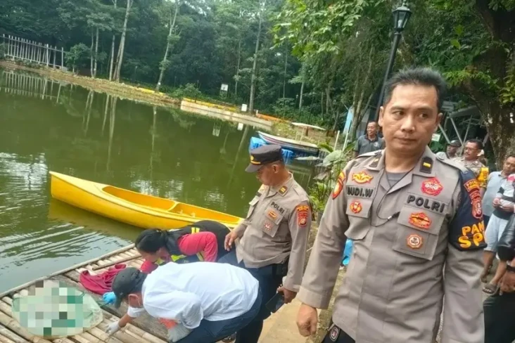 Mayat Bayi Masih Bertali...