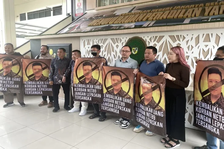Ratusan Korban Minta...