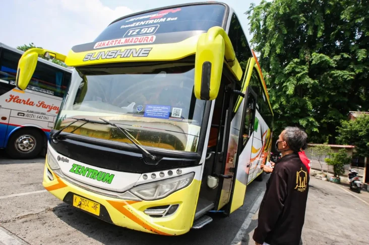Harga Tiket Bus Jakarta-Surabaya...