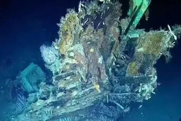 Gunakan Robot, Kapal...