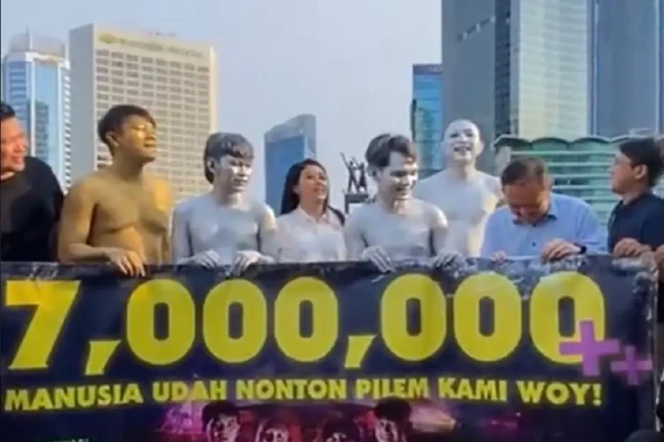 Pemain Film Agak Laen...