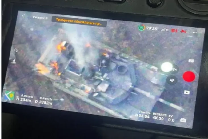 Rusia Hancurkan Tank...