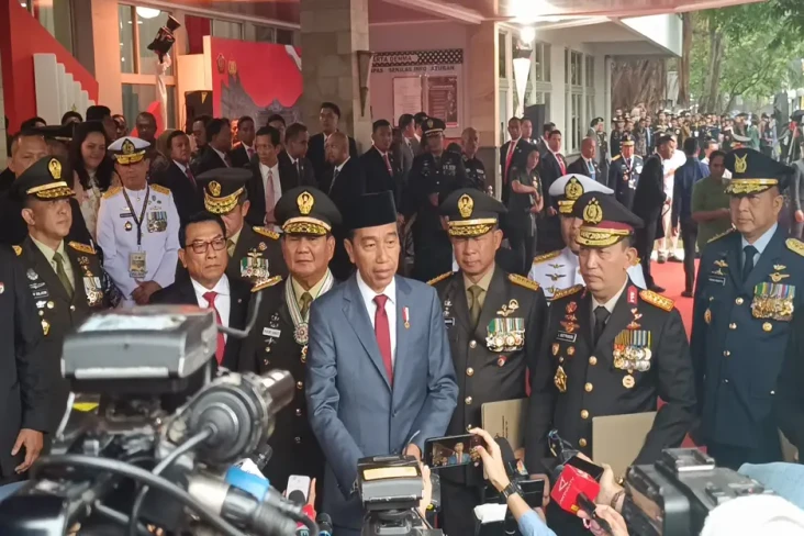 Pemberian Pangkat Jenderal...