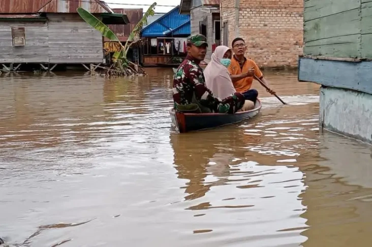 Sungai Batanghari Meluap,...