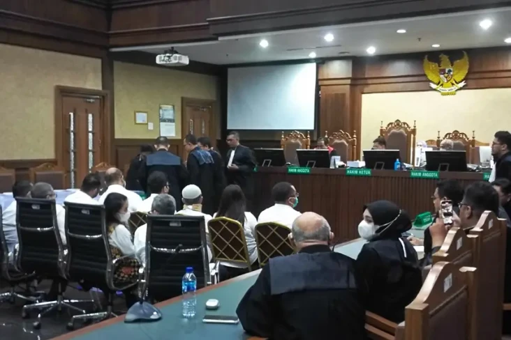 10 Pegawai Kementerian...