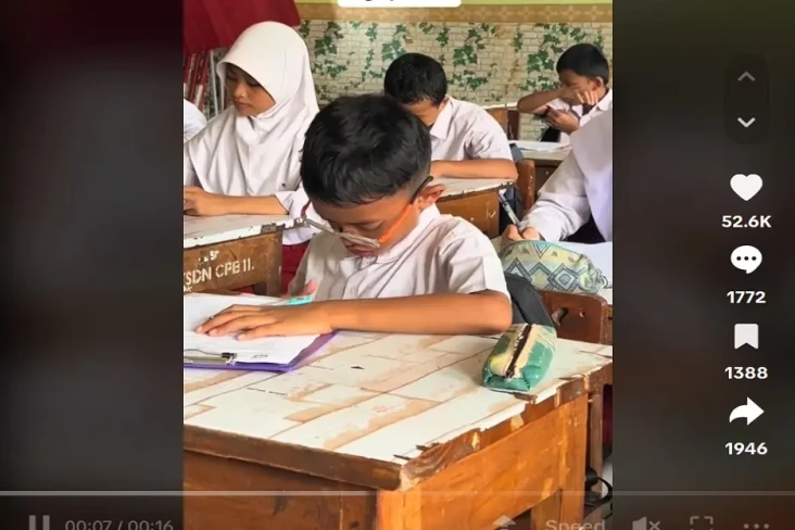 Viral Bocah SD Ini Hitung...