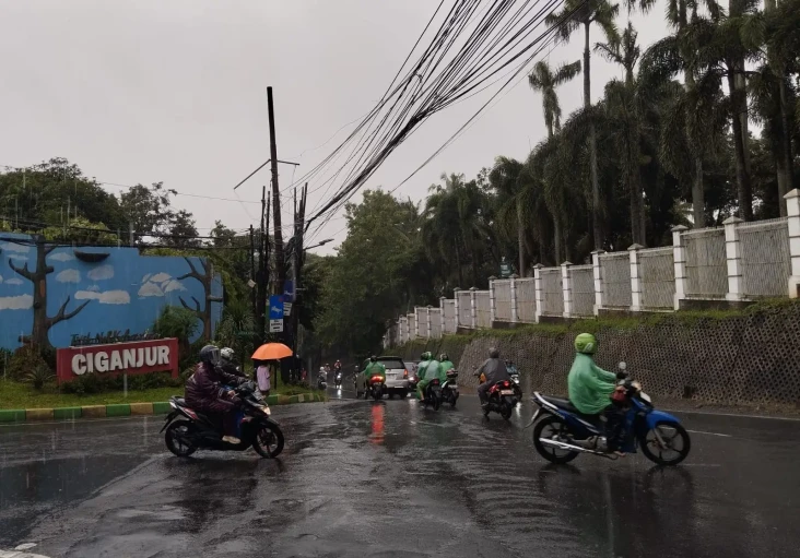 Jakarta Masih Diguyur...
