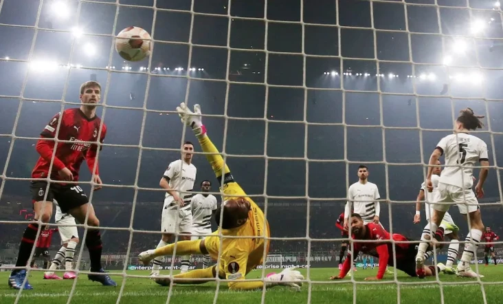 AC Milan Nyerah Kejar...