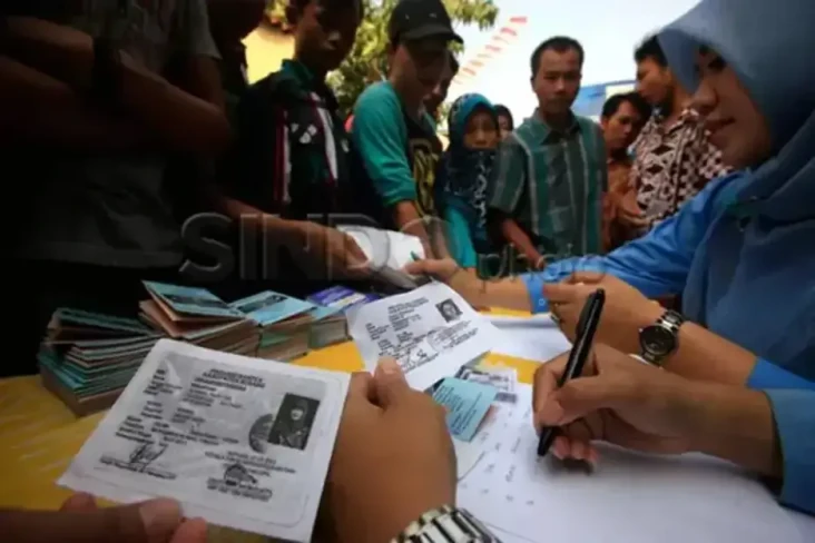 18.367 Warga Depok Masih...