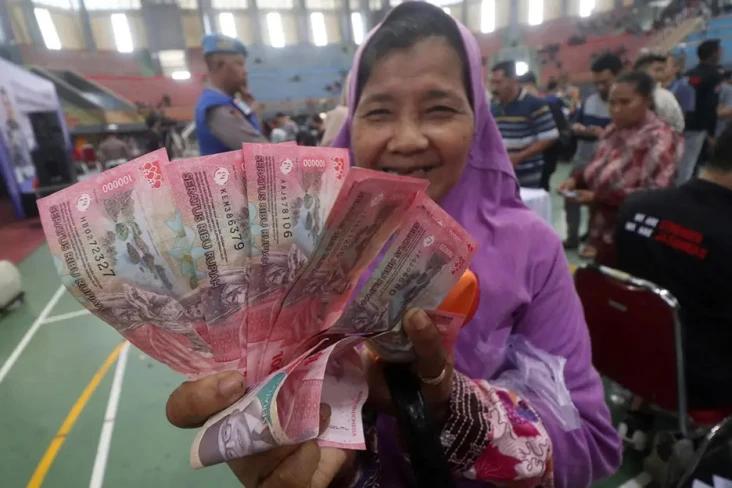Warning! Bansos Hampir...