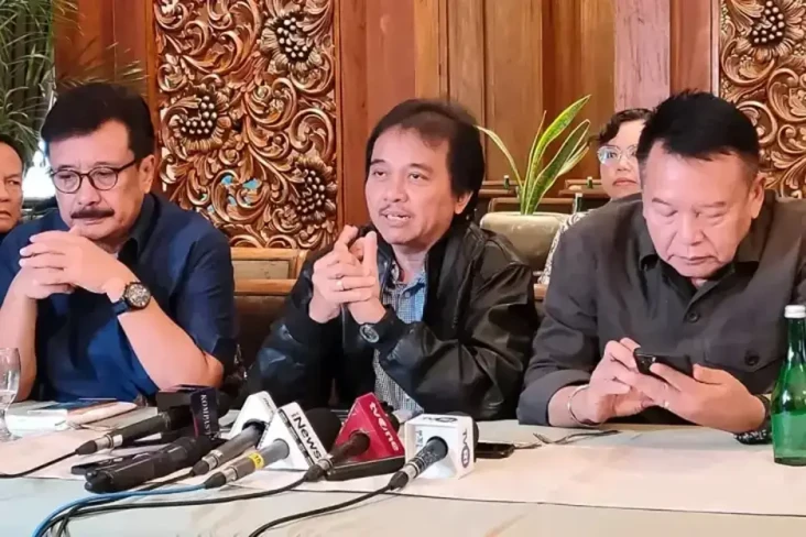 Roy Suryo Bicara Dugaan...