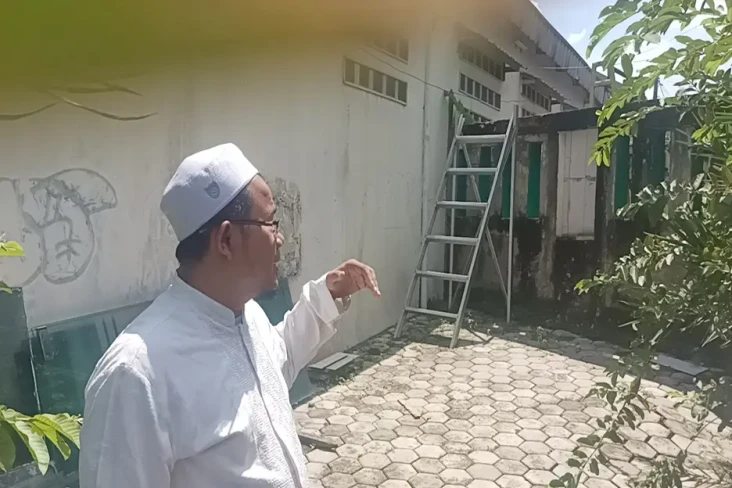 Heboh Akses Jalan Ratusan...