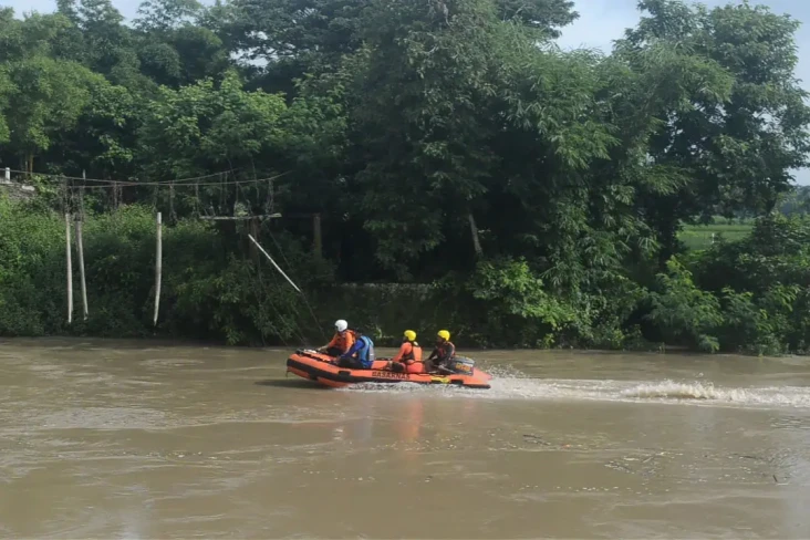 Pelajar Sidoarjo Hanyut...