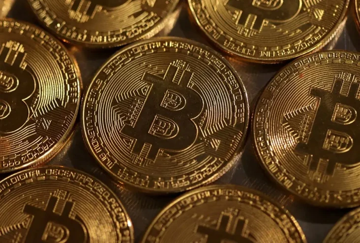 Harga Bitcoin Dekati...