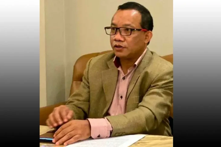 Membaca Kepentingan...