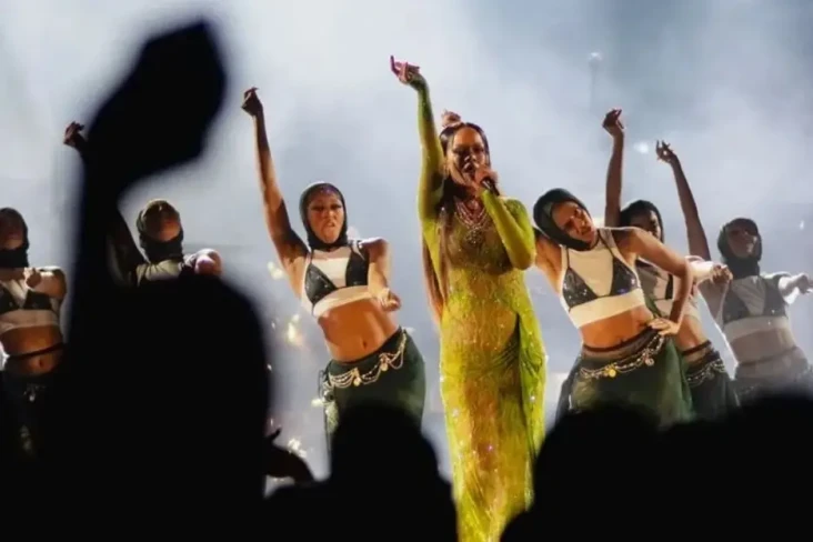 Begini Kesan Rihanna...