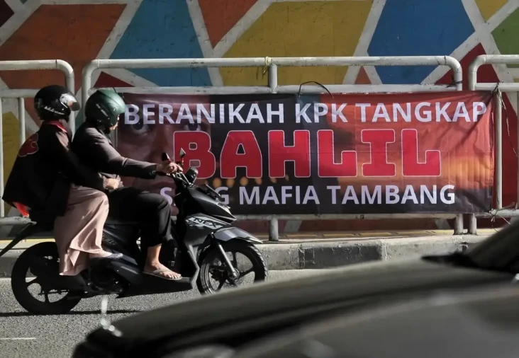 KPK Periksa Anak Buah...