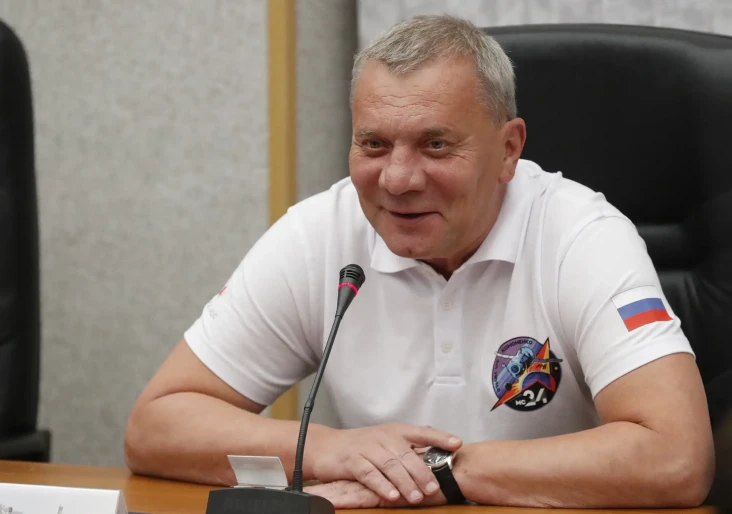 Rusia dan China akan...