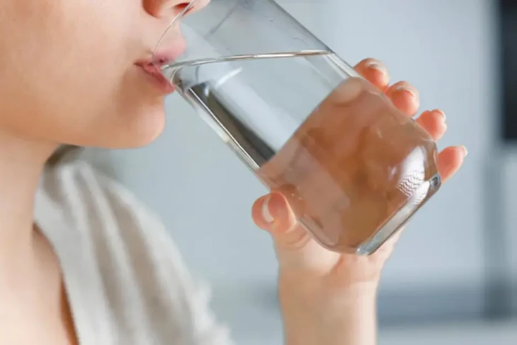 Minum Air Dingin vs...